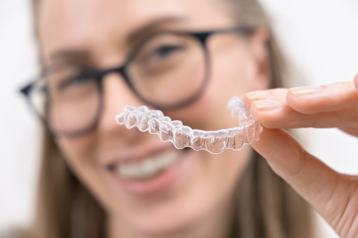 Исправление прикуса с Invisalign